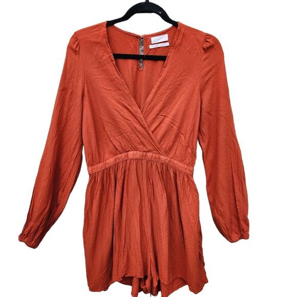 Urban Outfitters Mona Surplice Long Sleeve‎ Romper Sz Medium Rust Orange Viscos - Picture 1 of 12